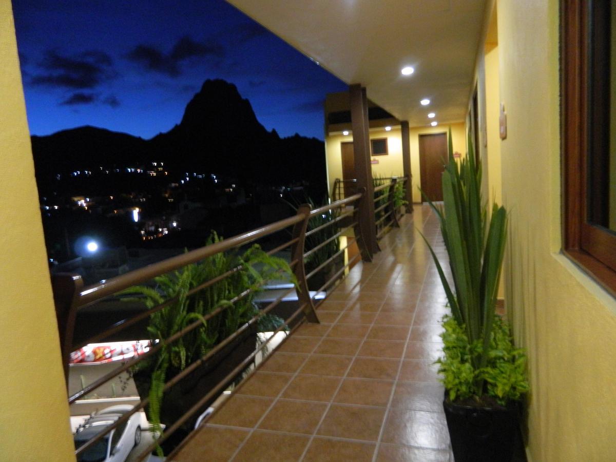 Hotel Plaza Bernal Exterior photo