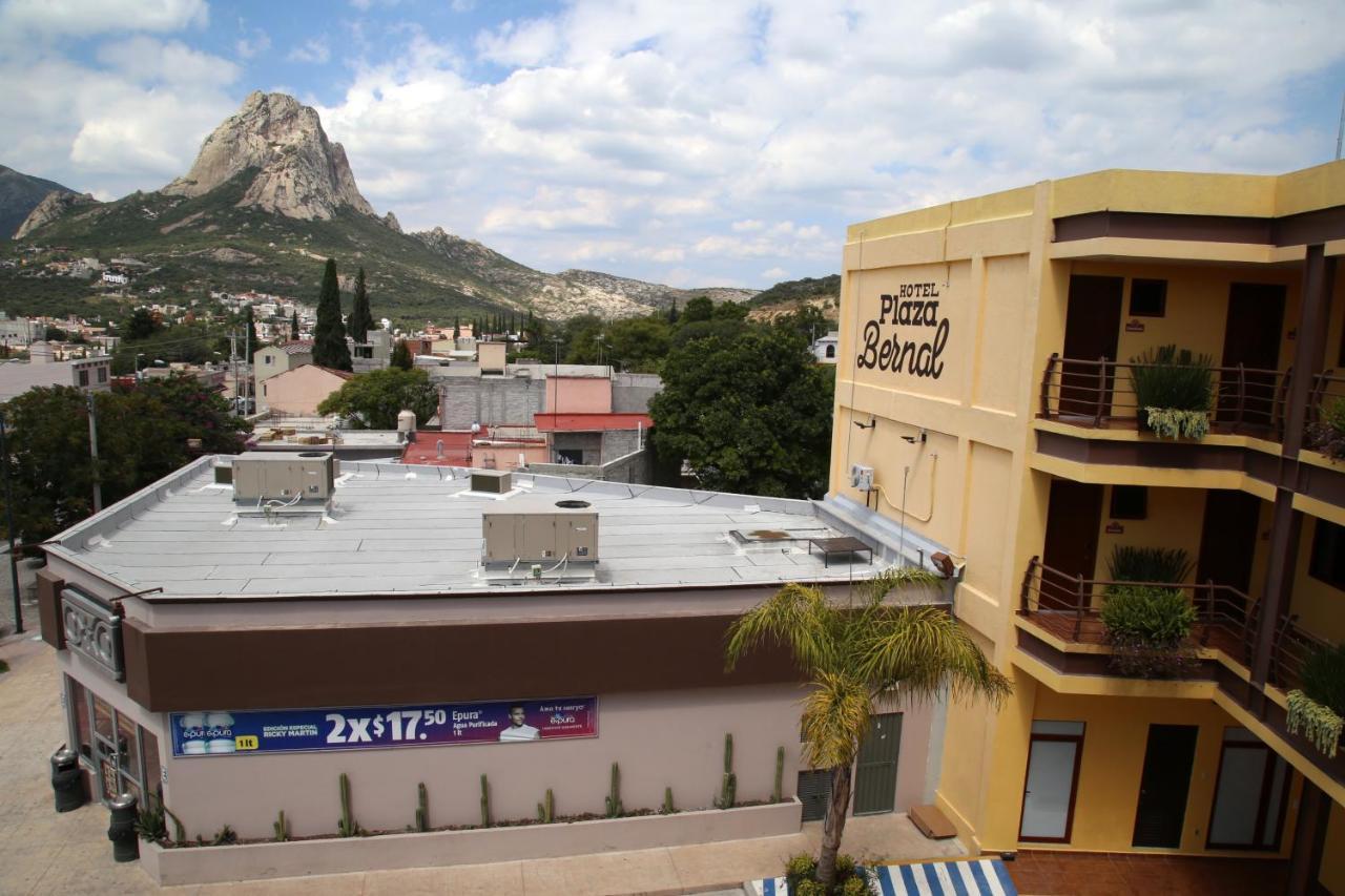 Hotel Plaza Bernal Exterior photo