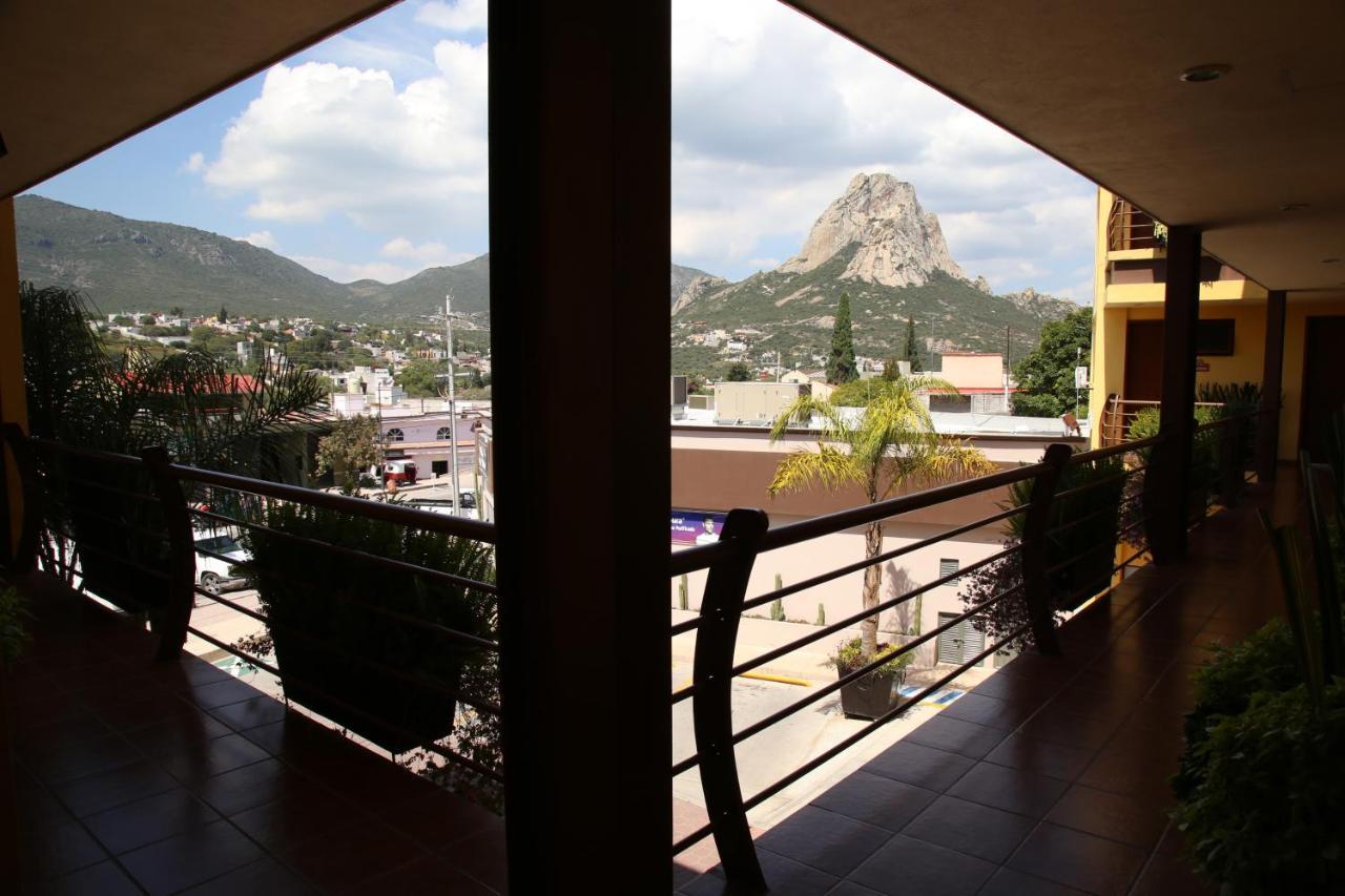 Hotel Plaza Bernal Exterior photo